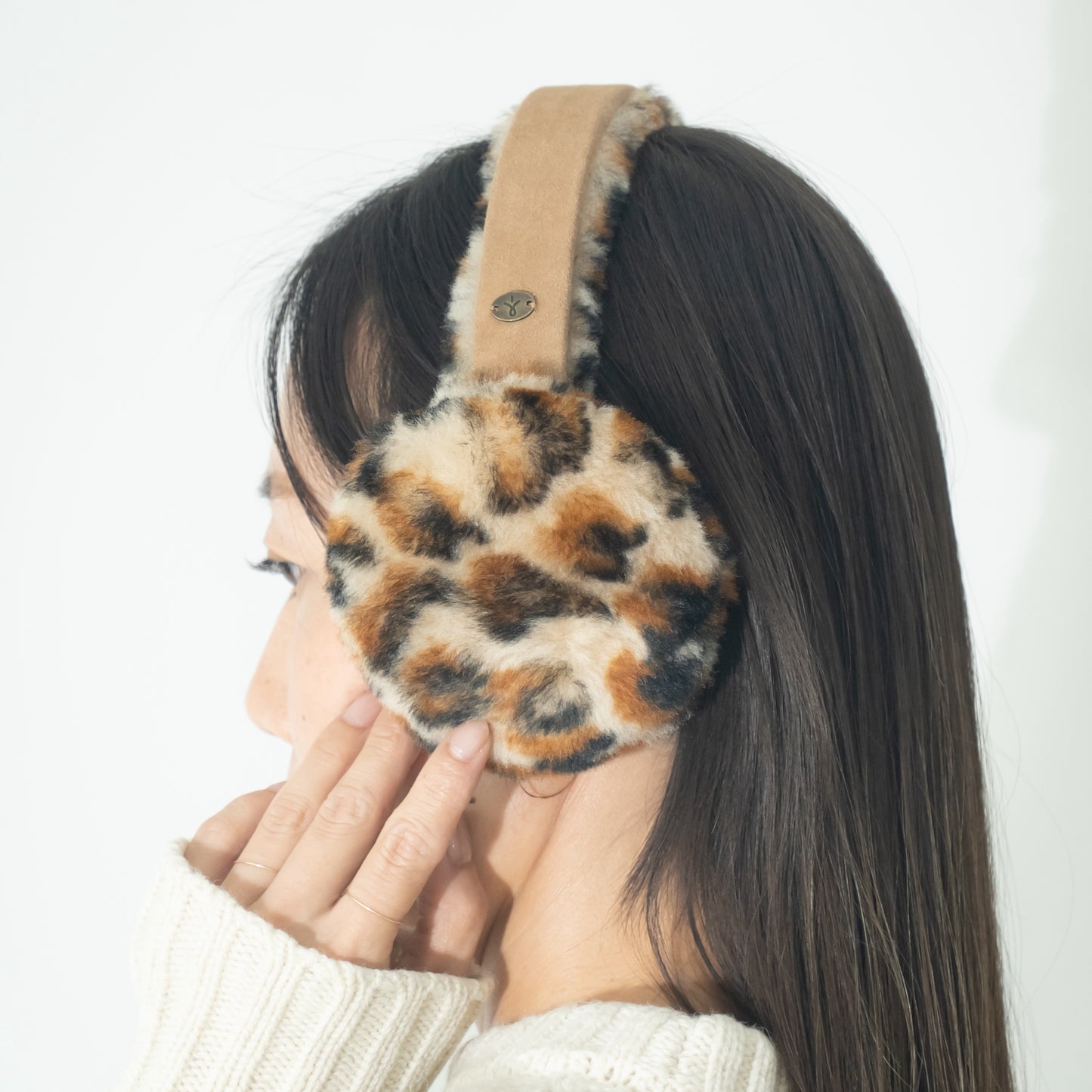 Angahook Leopard Earmuffs